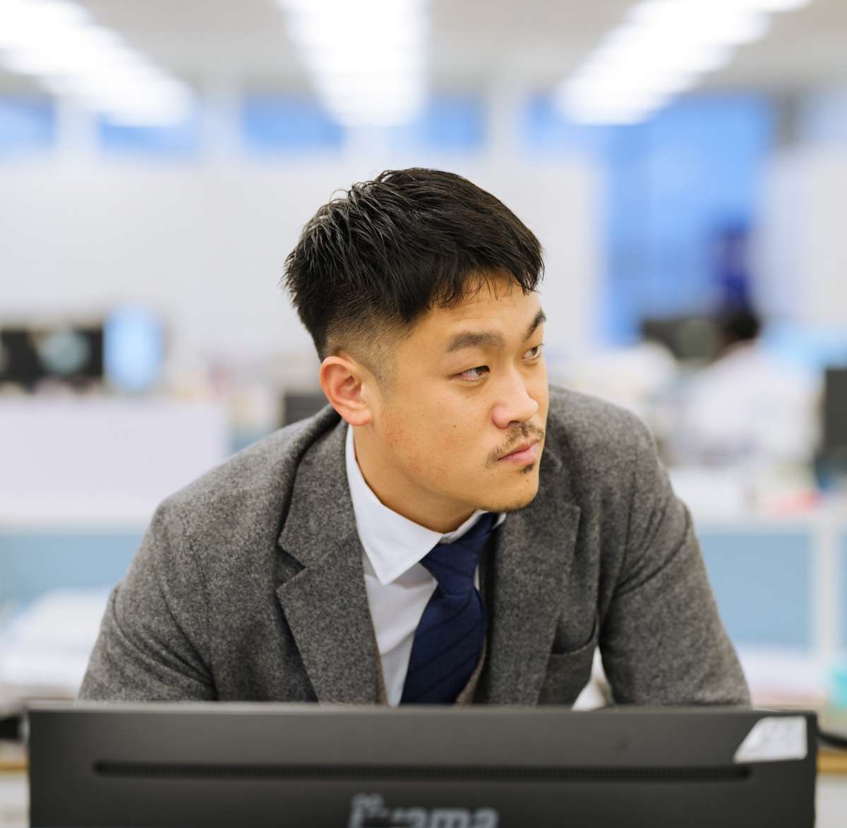 篠崎 信弥